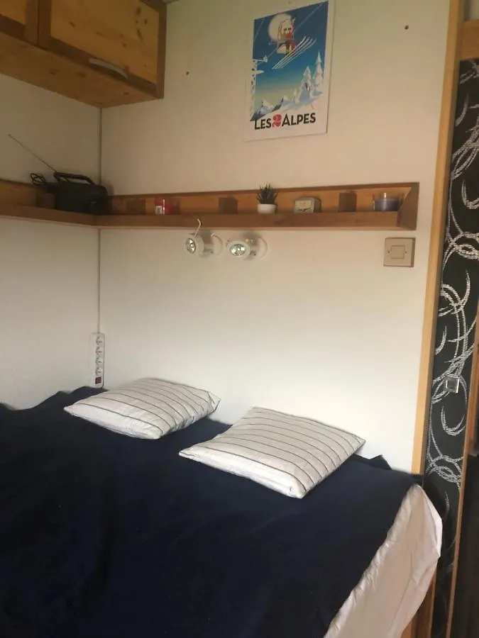 Petit Appartement Labellise Les 2 Alpes Residence Arc En Ciel Telesiege Petite Aiguille Les Deux Alpes 0*,